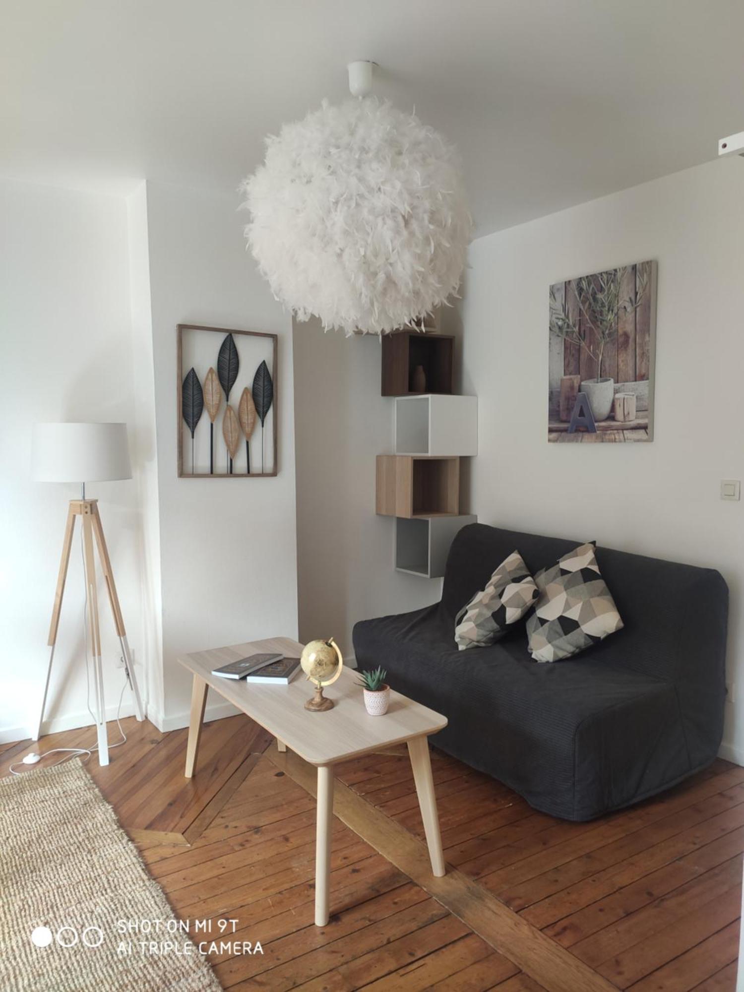 Chaleureux T2 Au Style Vintage - Rue Gratuite *